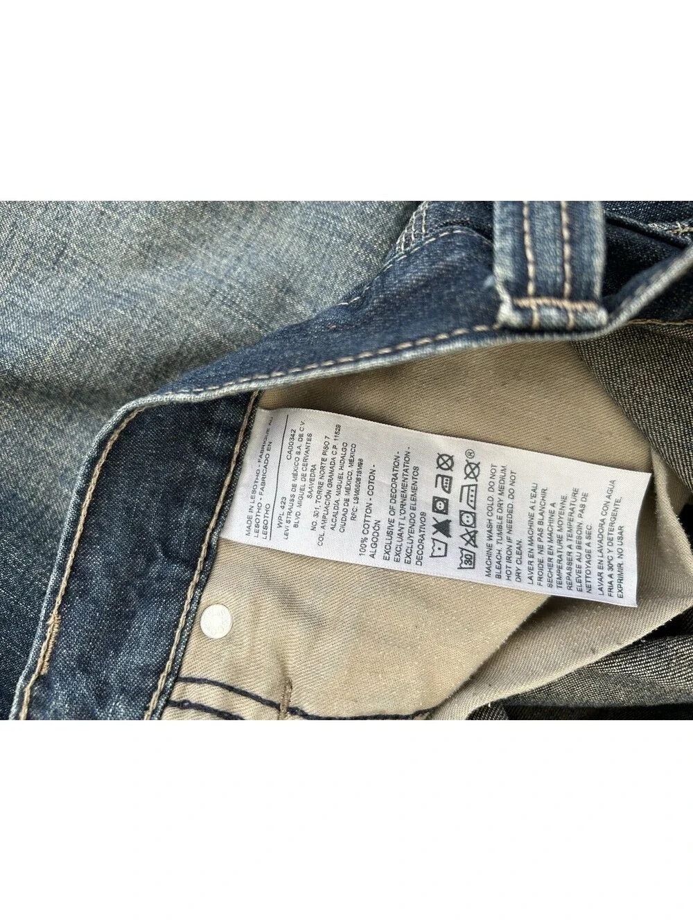 Levi Signature Gold Denim Jeans Men's Size W40xL30 Relaxed Straight Blue Stretch